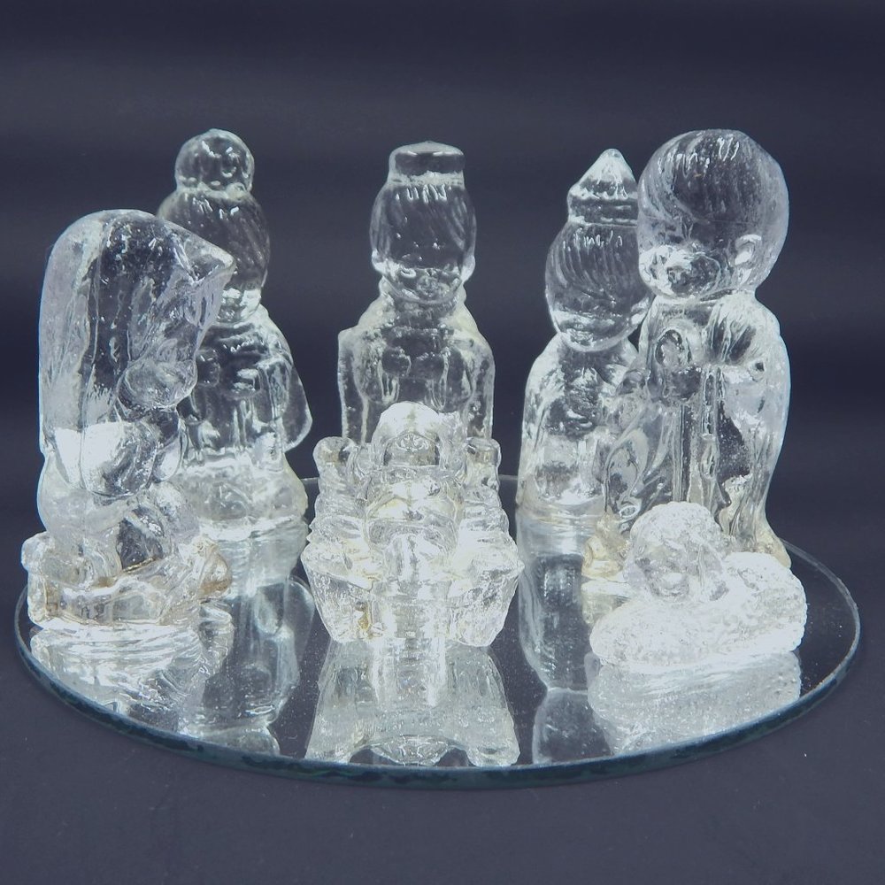 Nativity Set Children Glass Mary Joseph Jesus Wisemen Lamb Mirror Base 8PC